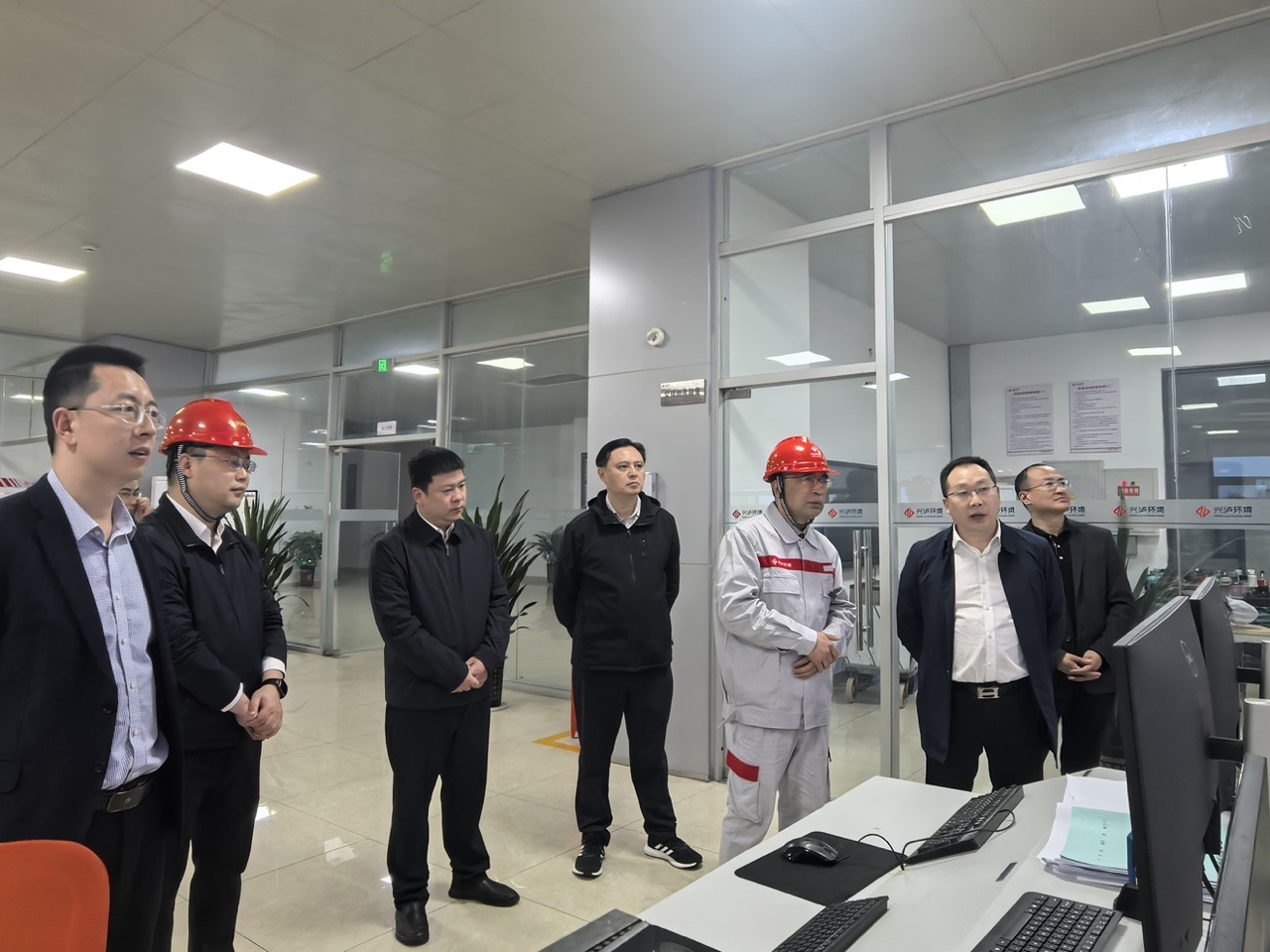 5b963fde6e7148e0ac78a98159713a4d.jpg 5b963fde6e7148e0ac78a98159713a4d.jpg