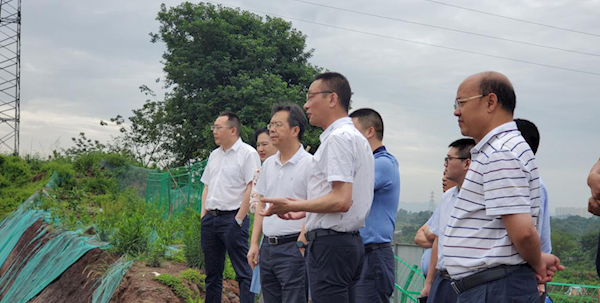 副市长郭庆带队调研城北垃圾压缩中转站项目